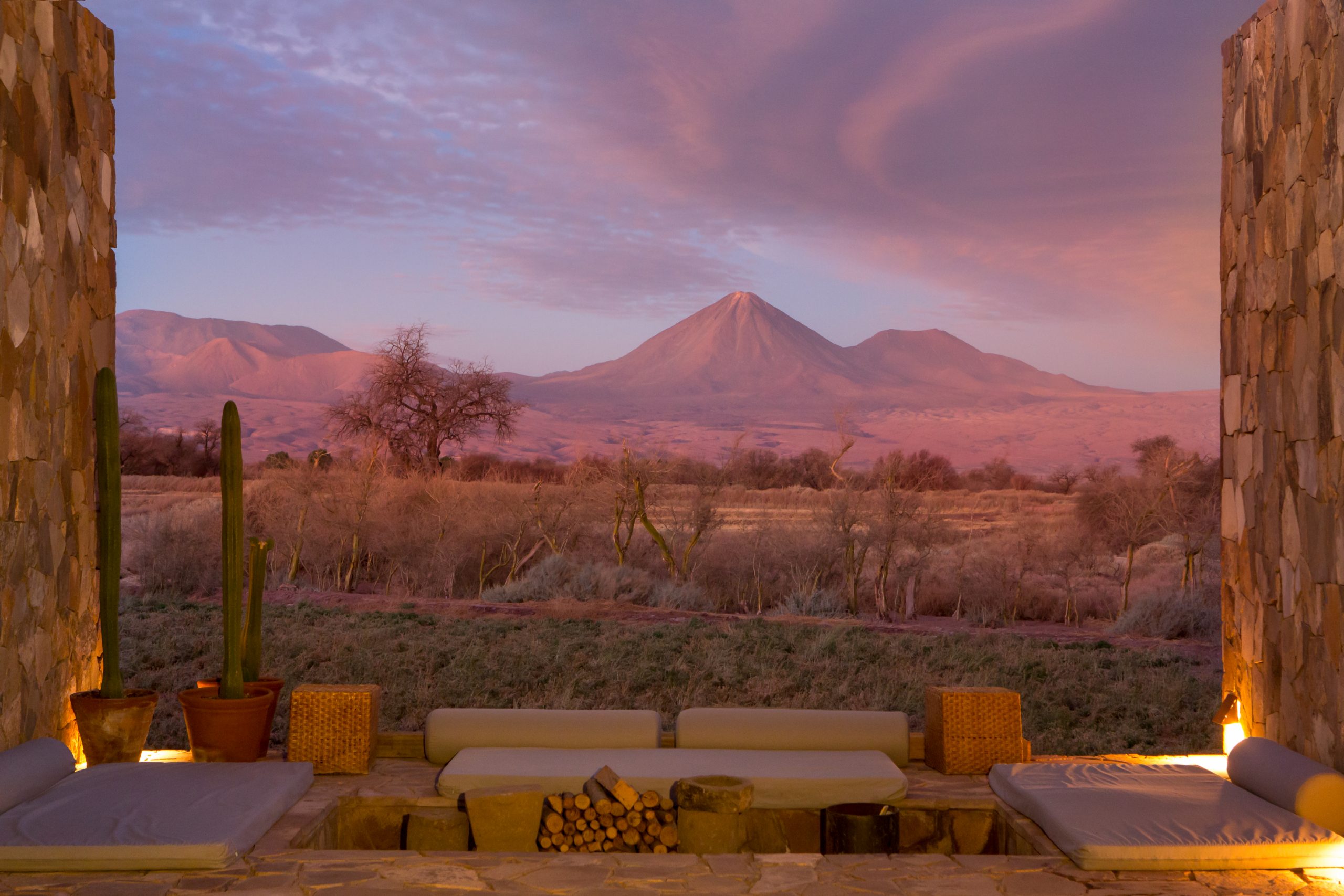 Chile Tierra Atacama lodge volcano view