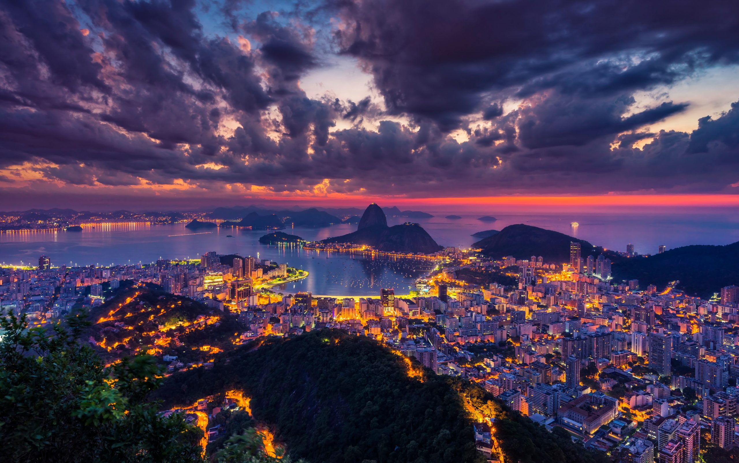 Dramatic sunset of Rio and Sugar Loaf