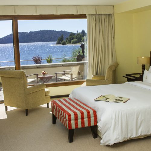 El Casco Art Hotel Bariloche lake view room